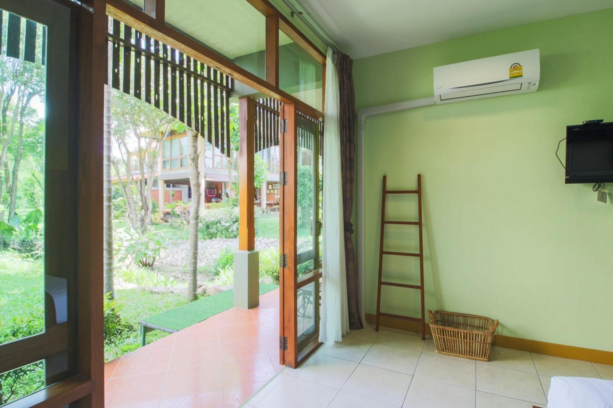 Auangkham Resort Lampang Esterno foto